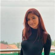 Studentessa universitaria di Giurisprudenza offre lezioni in materie umanistiche (storia, filosofia, grammatica italiana e letteratura, storia dell' arte, diritto, inglese e letteratura straniera etc...) ad alunni di scuola primaria e secondaria di primo